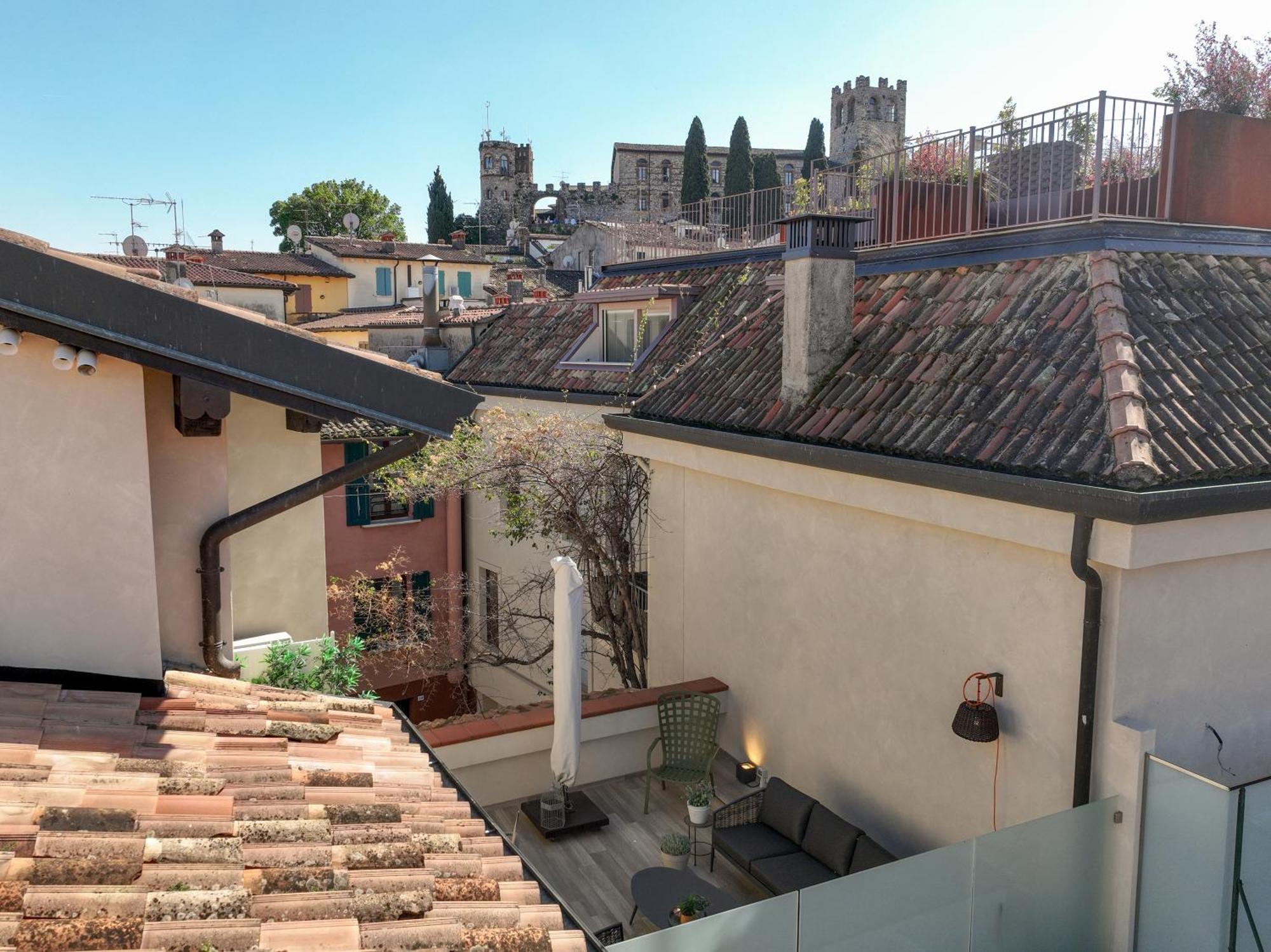 Vicolo Dei Signori Apartment Desenzano del Garda Exterior photo